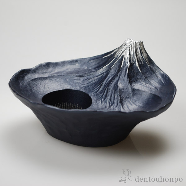 【送料無料】水盤 さかさ富士 青富士 剣山付≪在庫確認後、10~14営業日程で出荷≫ ( 母の日 プレゼント 初任給 花器 いけばな 生け花 おしゃれ おすすめ 高岡銅器 )