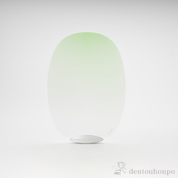 solano うちわ グラデーション　グリーン≪在庫確認後、10~14営業日程で出荷≫ ( 母の日 プレゼント 初任給 団扇 夏 納涼 おしゃれ 和装 高岡銅器 )