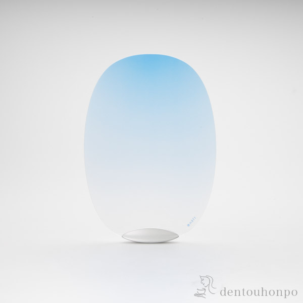 solano うちわ グラデーション　ブルー≪在庫確認後、10~14営業日程で出荷≫ ( 母の日 プレゼント 初任給 団扇 夏 納涼 おしゃれ 和装 高岡銅器 )