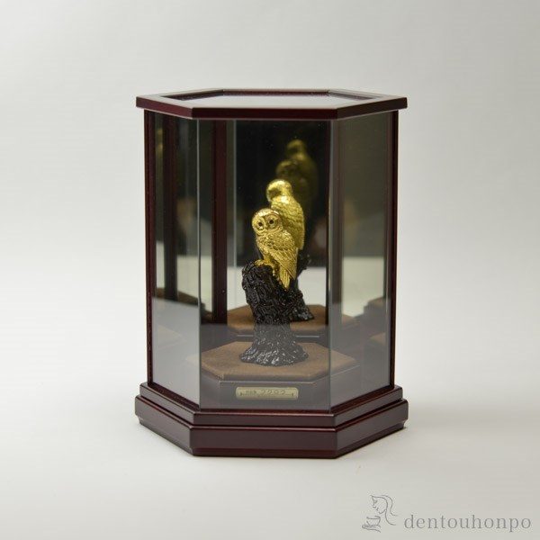 【送料無料】純金 フクロウ 8g≪1ヶ月程で出荷予定≫ ( 光則（金工芸） 木札名入れ有料 高級 コレクション 美術品 工芸品 伝統 東京銀器（金工芸） )