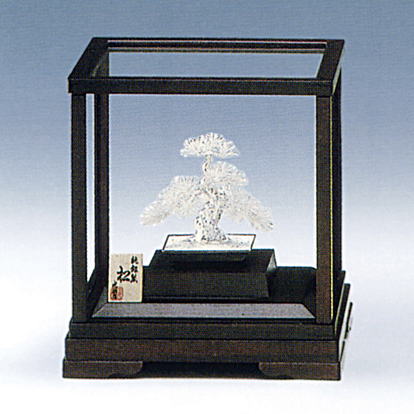 【送料無料】銀製 盆栽 松 B 1号・13g≪約半年で出荷予定≫ ( 木札名入れ有料 退職祝い 定年 高級 コレクション 美術品 工芸品 伝統 東京銀器（銀工芸） )