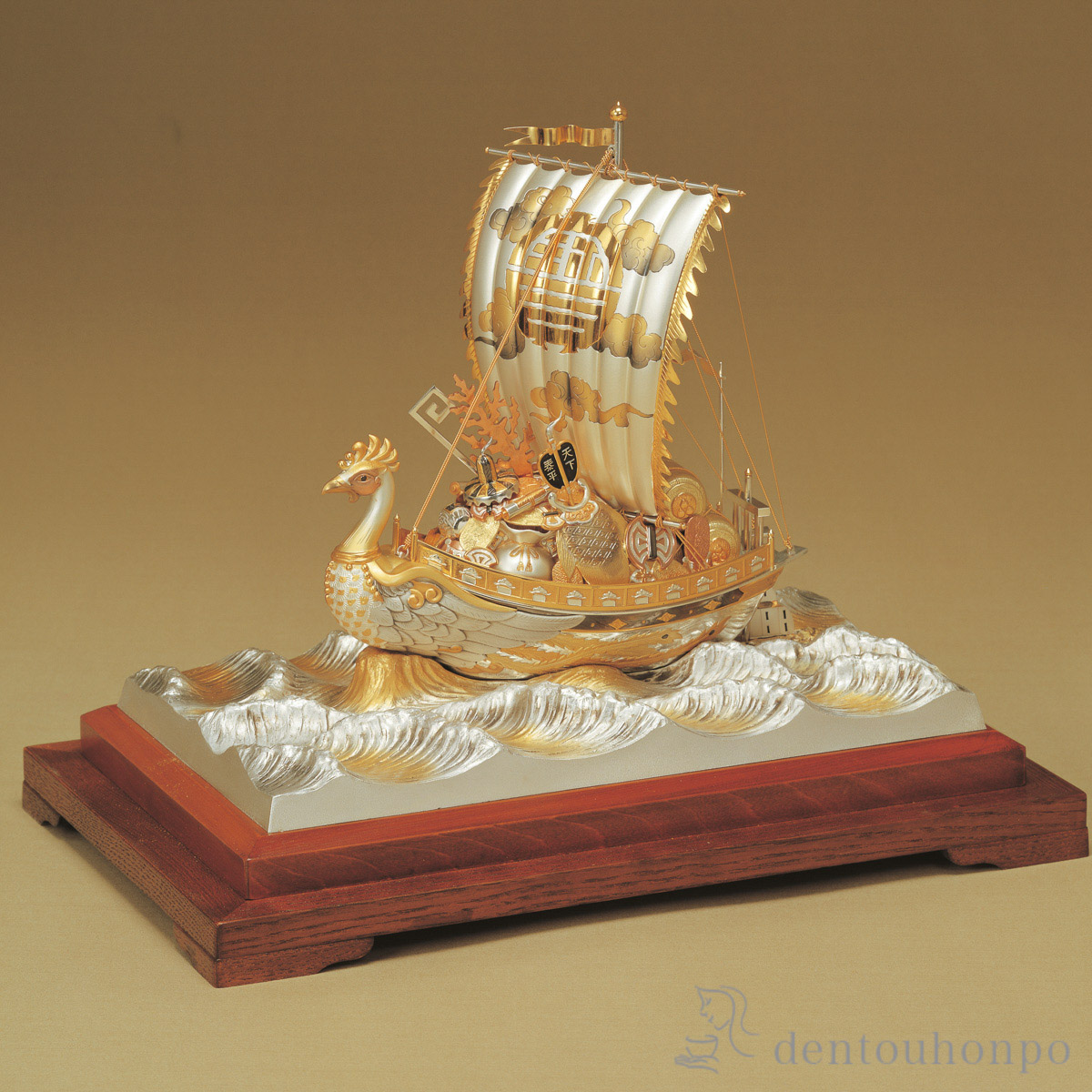 【送料無料】銀製 宝船 鳳凰 F 93g≪在庫確認後、10~14営業日程で出荷予定≫ ( 武比古 木札名入れ有料 置物 七福神 恵比寿 大黒 幸運 東京銀器（銀工芸） )