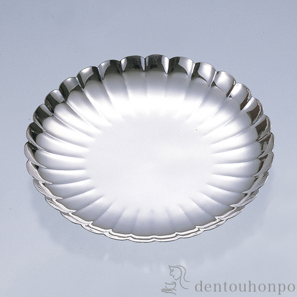 【送料無料】銀製 菊皿 F 4.5号≪1ヶ月程で出荷予定≫ ( セット おつまみ 料理 和食 洋食 東京銀器（銀工芸） )