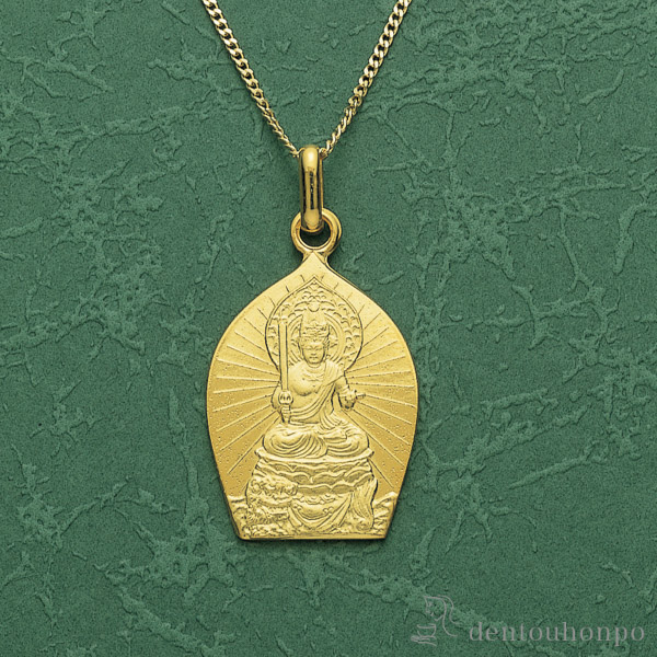 【送料無料】十八金製 お守りご本尊ペンダント 文殊菩薩 卯年 K１８チェーン付≪在庫確認後、10~14営業日程で出荷予定≫ ( 光則（金工芸） おしゃれ ジュエリー ネックレス レディース チャーム 東京銀器（金工芸） )