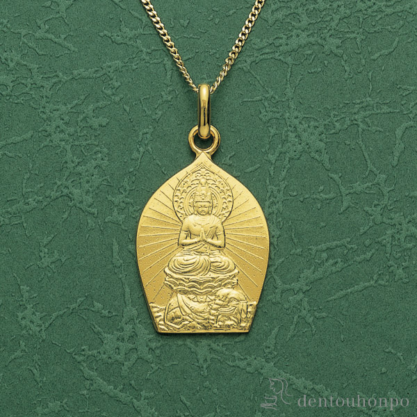 【送料無料】十八金製 お守りご本尊ペンダント 普賢菩薩 辰・巳年 K１８チェーン付≪在庫確認後、10~14営業日程で出荷≫ ( 光則（金工芸） おしゃれ ジュエリー ネックレス レディース チャーム 東京銀器（金工芸） )