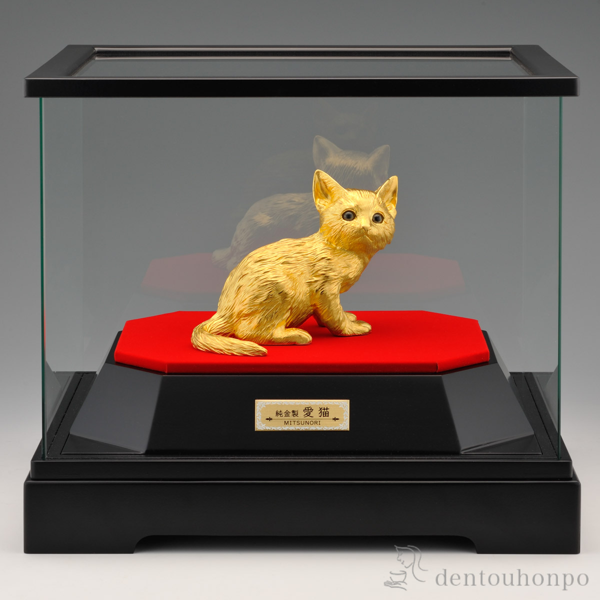 【送料無料】純金 愛猫　 A 135g≪1ヶ月程で出荷予定≫ ( 木札名入れ有料 高級 コレクション 美術品 工芸品 伝統 東京銀器（金工芸） )