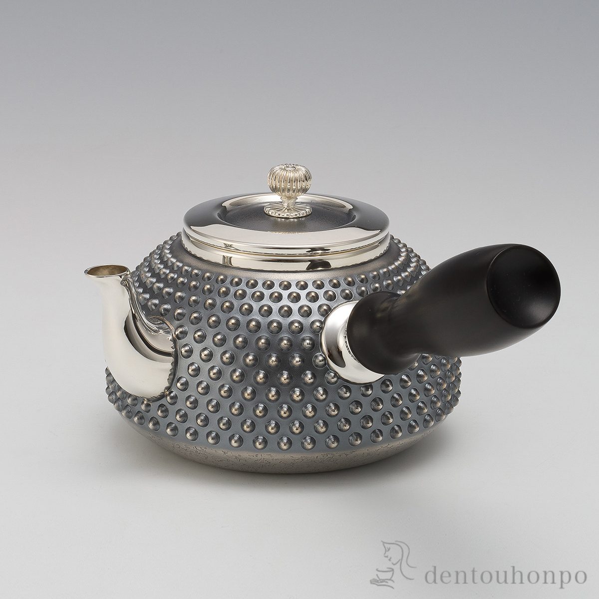 【送料無料】純銀 急須 霰 3.0号 並型 横手 230g≪在庫確認後、10~14営業日程で出荷≫ ( 高級 コレクション 美術品 工芸品 伝統 東京銀器（銀工芸） )