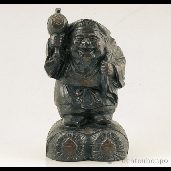 【送料無料】銅製 木彫風 大黒≪2ヶ月程で出荷予定≫ ( 木札名入れ有料 恵比寿 大黒 宝船 置物 幸運 高岡銅器 )