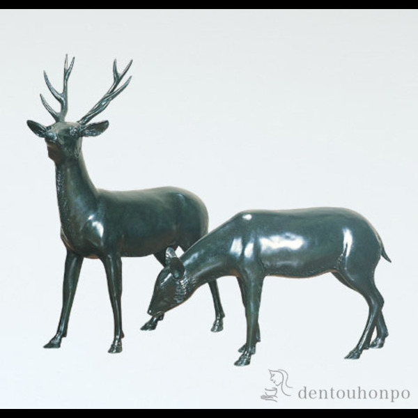 【送料無料】銅製 双鹿 一対 25号≪2ヶ月程で出荷予定≫ ( 木札名入れ有料 置物 庭 造園 ガーデン ガーデニング 高岡銅器 )