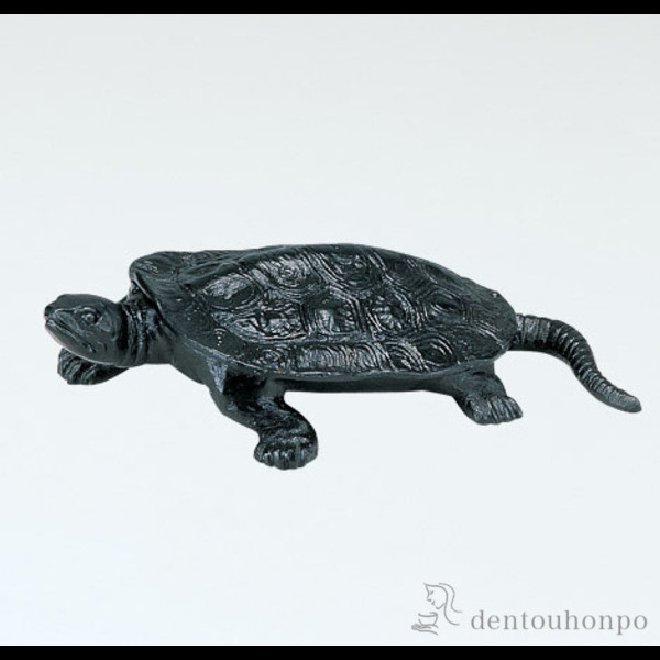 【送料無料】銅製 亀 小≪在庫確認後、1~3営業日で出荷≫ ( 木札名入れ有料 置物 庭 造園 ガーデン ガーデニング 高岡銅器 )