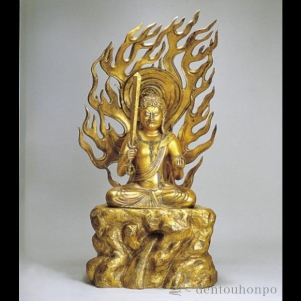 【送料無料】銅製 不動明王 金箔 酉年生まれのお守本尊（初七日）≪在庫確認後、1~3営業日で出荷≫ ( 木札名入れ有料 仏像 お寺 日本 屋外 屋内 高岡銅器 )