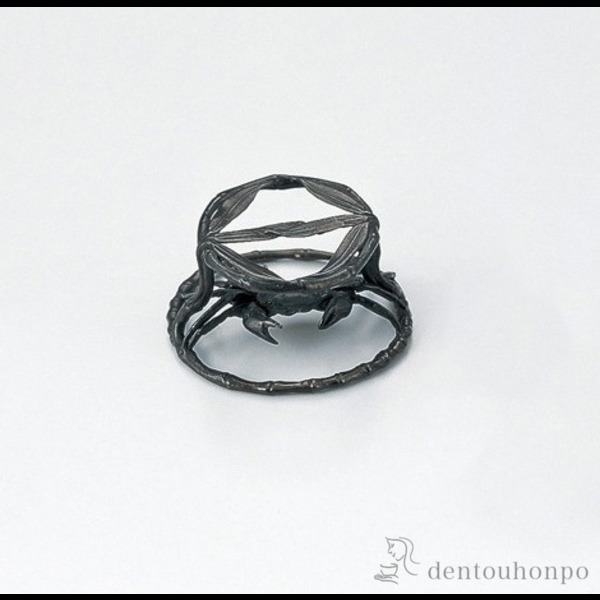 【送料無料】銅製 笹カニ蓋置≪在庫確認後、1~3営業日で出荷≫ ( 茶器 抹茶 湯沸かし 茶室 人気 高岡銅器 )