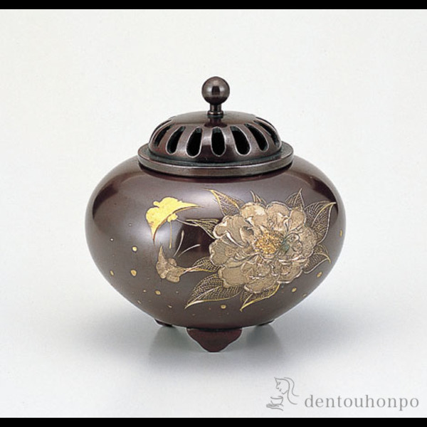 【送料無料】銅製 平丸香炉 牡丹≪在庫確認後、1~3営業日で出荷≫ ( お香 線香 リラックス 仏具 人気 高岡銅器 )