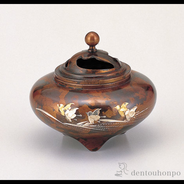 【送料無料】銅製 平型香炉 波千鳥≪在庫確認後、10~14営業日程で出荷≫ ( お香 線香 リラックス 仏具 人気 高岡銅器 )