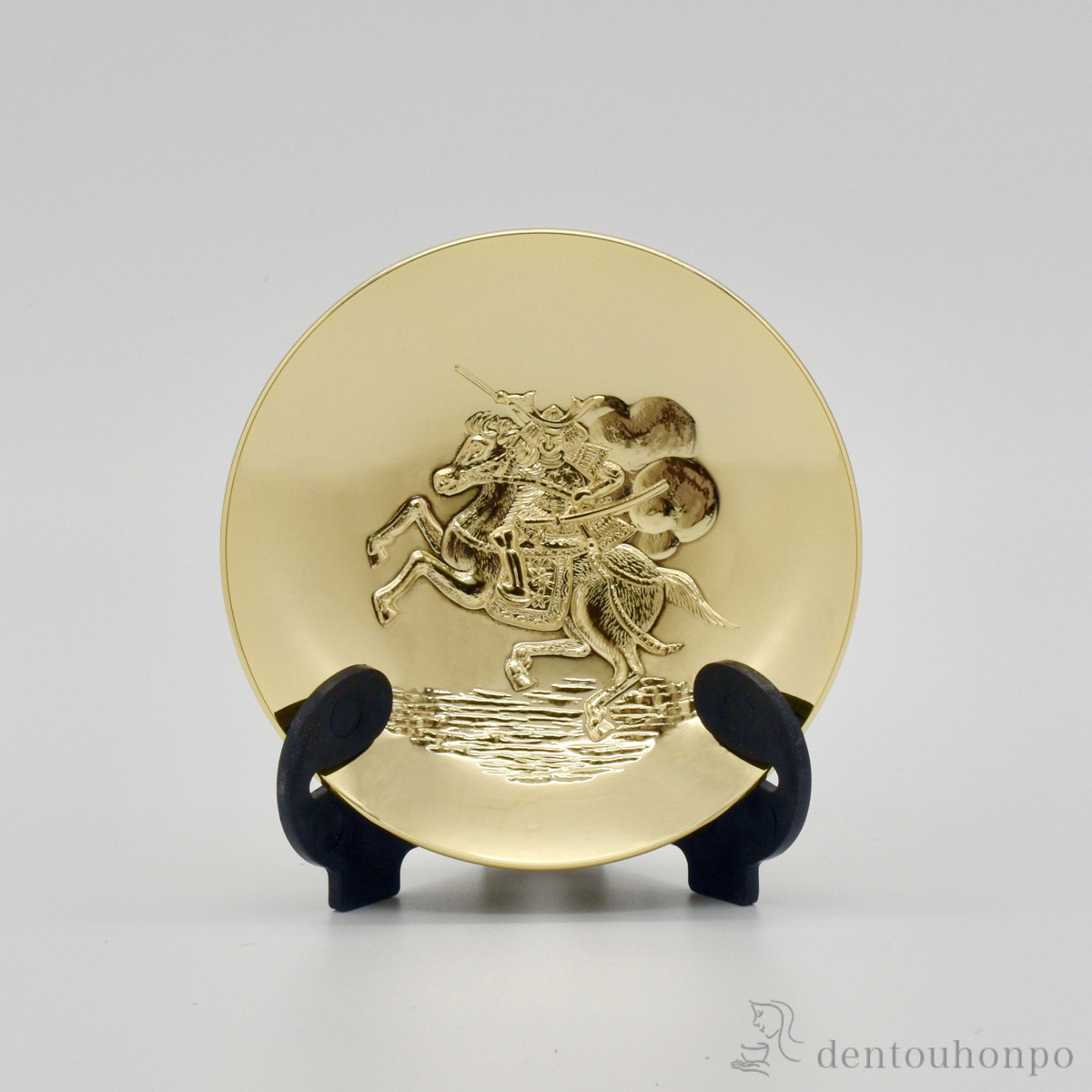 干支金盃 午 プラスチック皿立付・桐箱付≪在庫確認後、1~3営業日で出荷≫ ( お正月 新年 午 馬 十二支 2026年 開運 高岡銅器 )