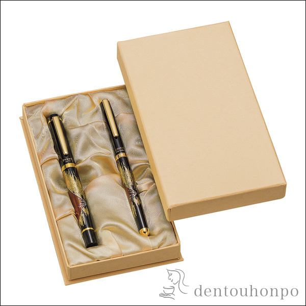 【送料無料】HGペアセット 赤富士≪在庫確認後、1~3営業日で出荷≫ ( お祝い 周年記念品 創立記念品 お土産 販促品 セット 山中漆器 )