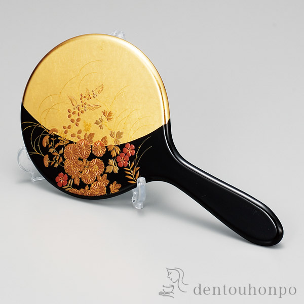 【送料無料】手鏡 はなの スタンド付≪2ヶ月程で出荷予定≫ ( 名入れ有料 ハンドミラー コンパクト お土産 記念品 アンティーク 山中漆器 )