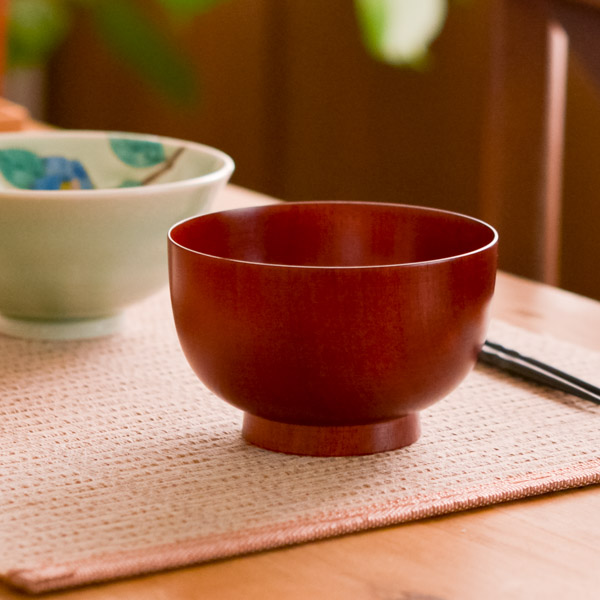 【送料無料】小椀 桜 茜≪在庫確認後、1~3営業日で出荷※5／8以降≫ ( 初任給 プレゼント 母の日 雑煮椀 お椀 お吸い物 味噌汁 おすすめ 山中漆器 )