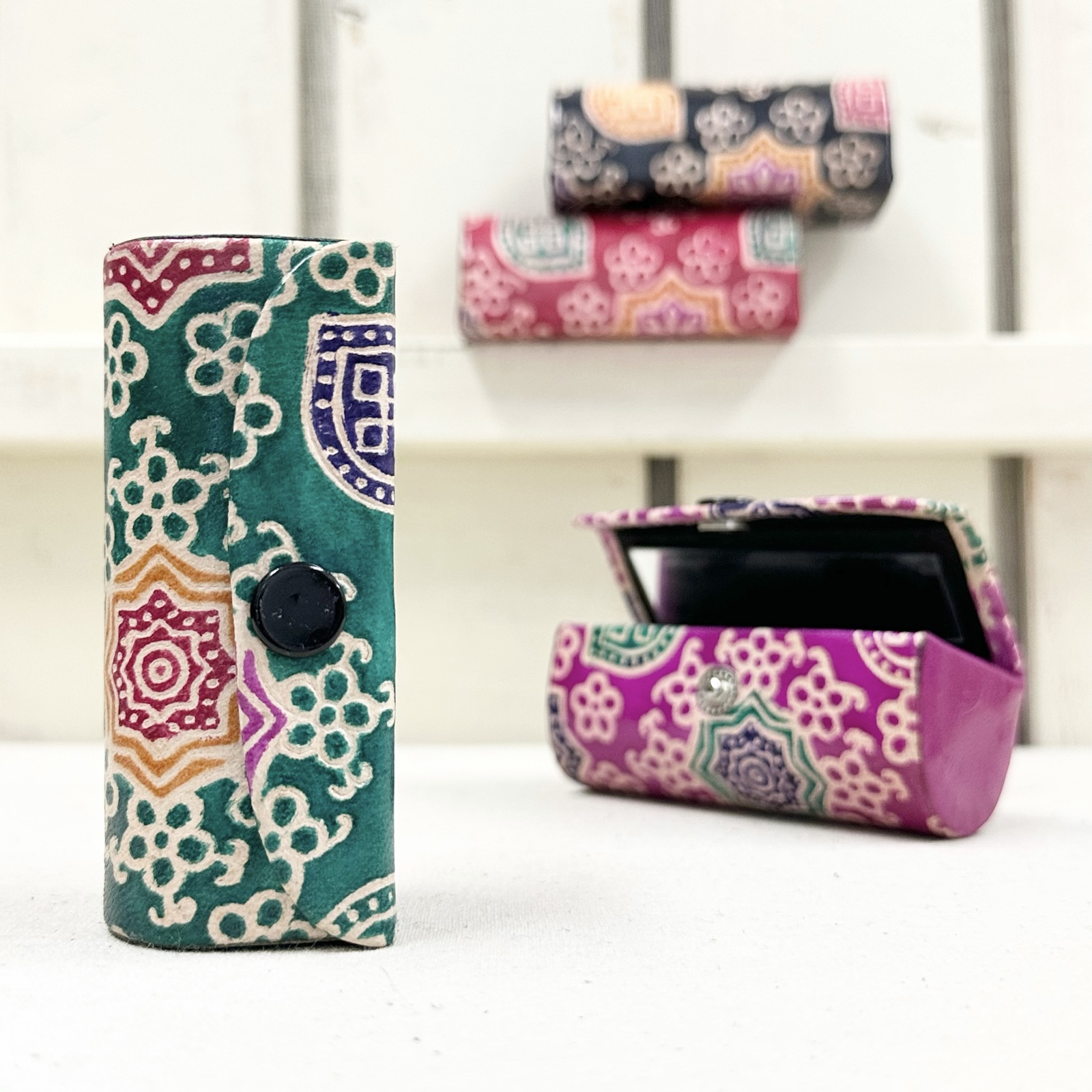 革　リップケース　革小物　エスニック　雑貨　インド　花　224Z00003