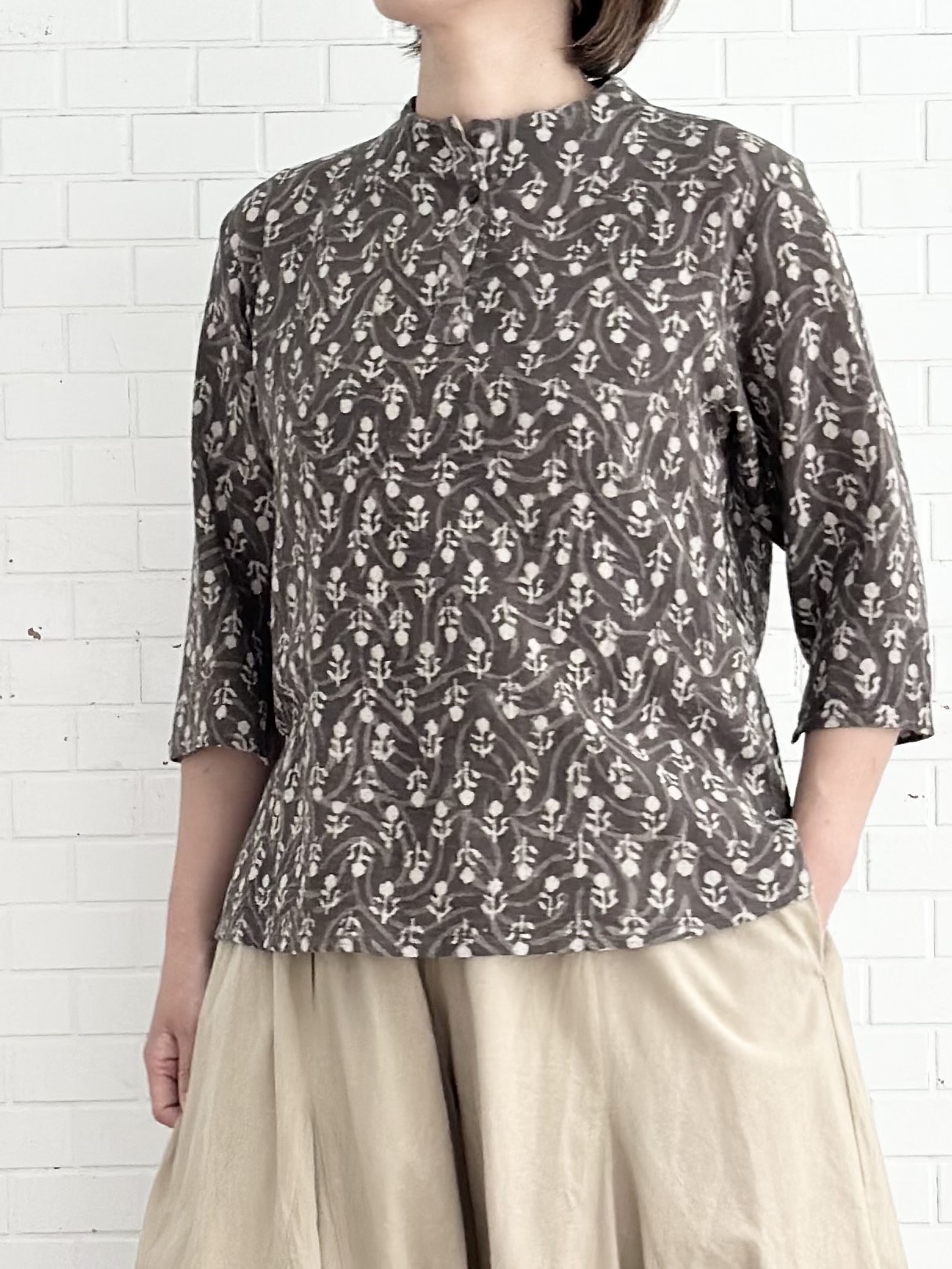 ブロックプリント ワールループ　ワンボタンブラウス　トップス　七分袖　長袖　柄　5HB052