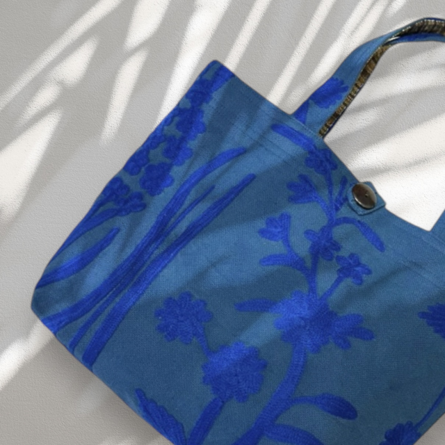 オンラインショップ限定アイテム クルエル刺繍バッグ BLUE お