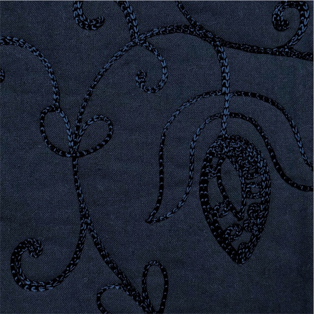 アンティークキルト＆刺繍 ハンドメイド②·͜· ♡ A large swirl sewn into a double gauze🌀. #sashiko#Textile
