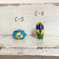陶器ビーズ　ブルーポタリー　花柄　チューリップ　水色　黄色　ジャイプール　インド　アクセサリー　ビーズ　Ｃ－０５　Ｃ－０６