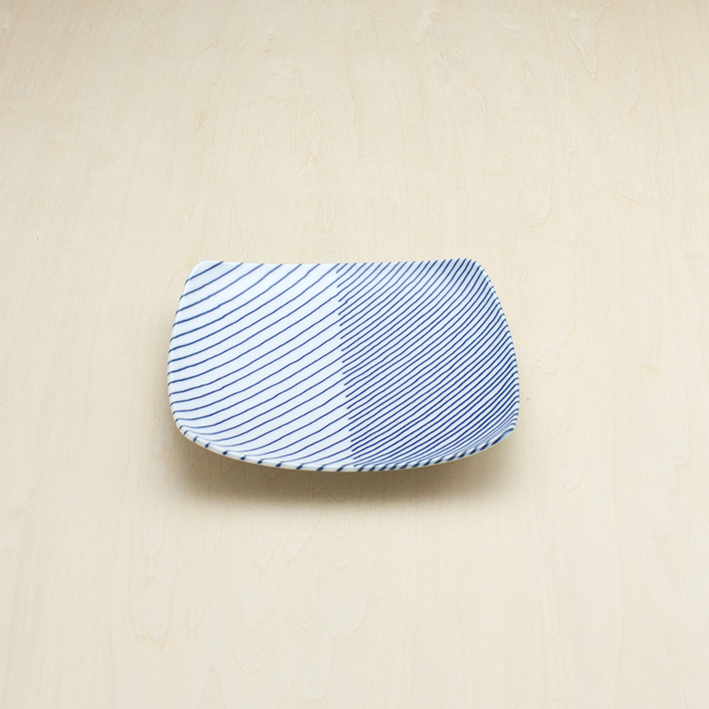 重ね縞　反角中皿