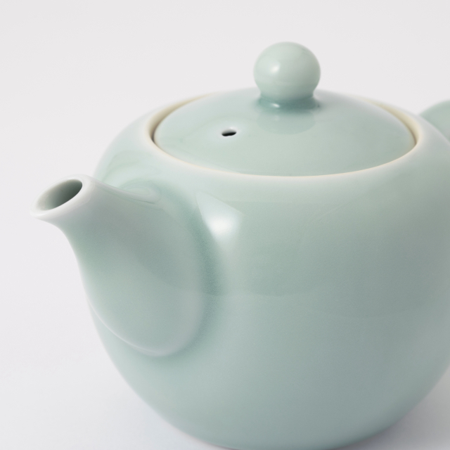 鍋島青磁 ティーポット 急須 鍋島虎仙窯 おしゃれ 日本製 セットでどうぞ