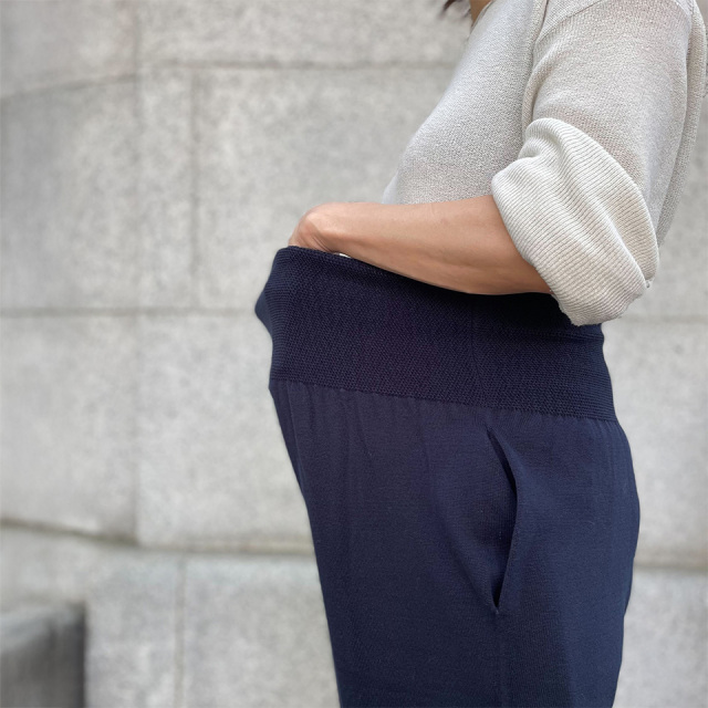 五泉ニット のびるニットパンツ ミドルタイプ ポケット付き