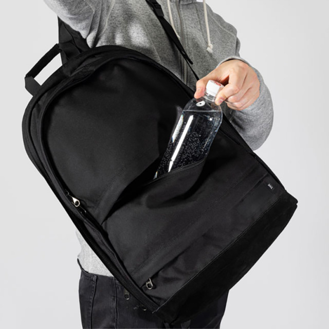 u*w様 美品 MHL. デイパック DAYPACK バックパック ブラック 男 MHL./DAYPACK (BLACK)