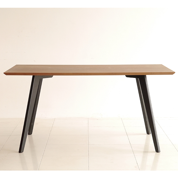 【送料無料】 カフェ風デザインのダイニングテーブル FL