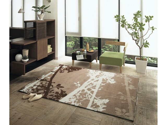 自然な木をモチーフにしたナチュラルラグ