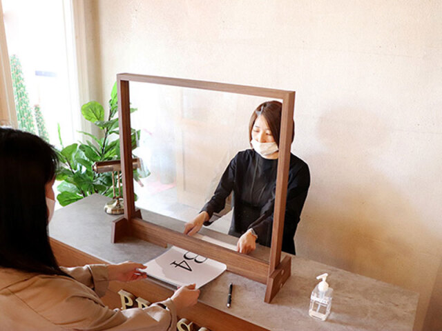 (送料無料)飛沫ガード間仕切り　900タイプ　BR