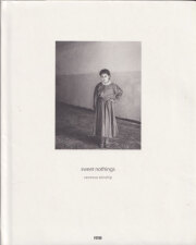 UTA BARTH • In between places 作品集・ Amazon | Uta Barth in Between Places | Barth, Uta | Individual Artists