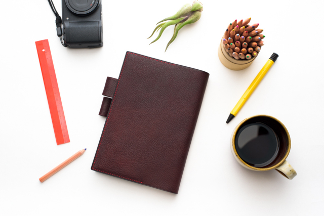 ほぼ日手帳対応カバー ヌメ革A6文庫本サイズ|dete ほぼ日手帳対応カバー ヌメ革A6文庫本サイズ|dete