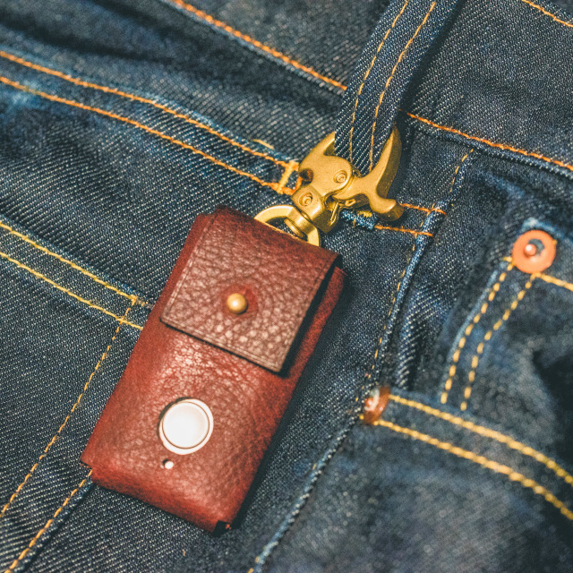 パンツに付けられる