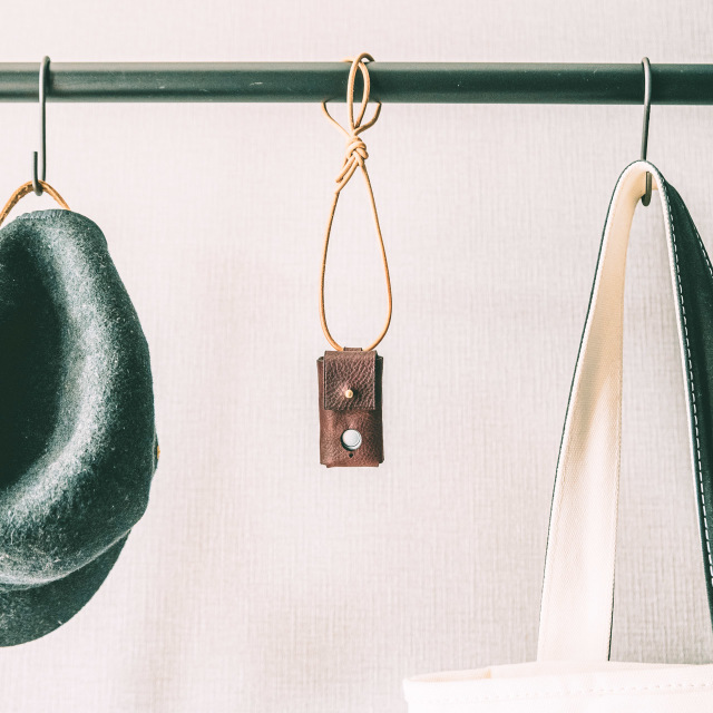 リクシルリモコンキーケース　革ひもオプション