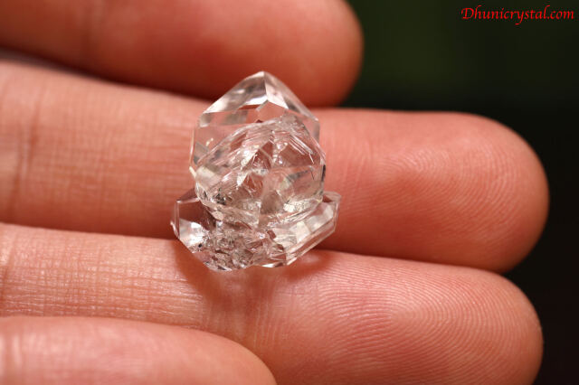 瓶入りルベライト原石とハーキマーダイヤモンド原石 レア 瓶入りルベライト原石とハーキマーダイヤモンド原石 レア