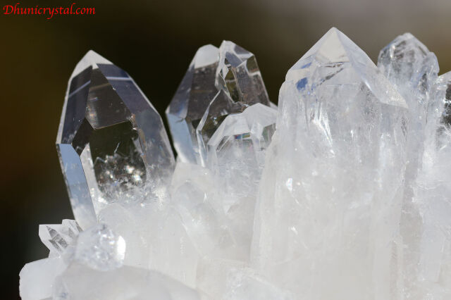 水晶 トマスゴンサガ水晶クラスター(A268)