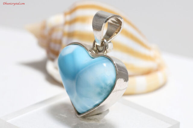 ラリマーの写真