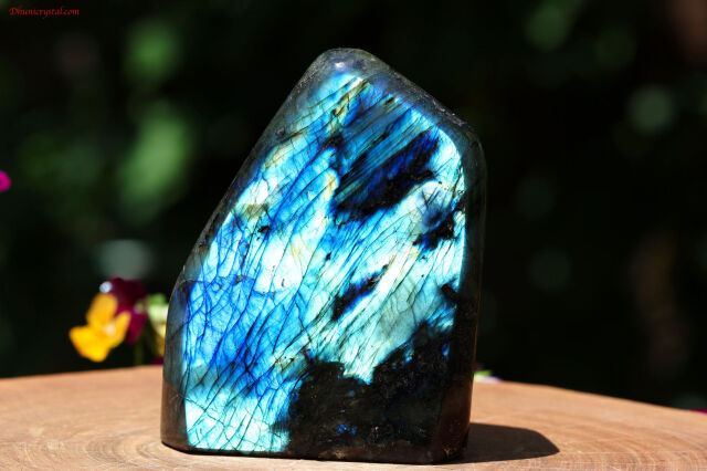 ラブラドライト/灰曹長石 Dhuni Crystal