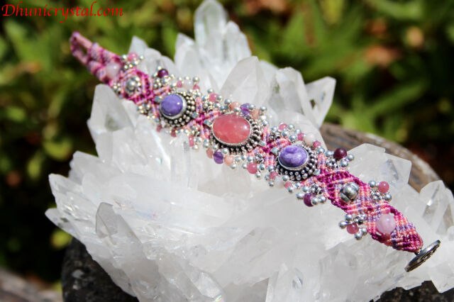 イーシャジュリー