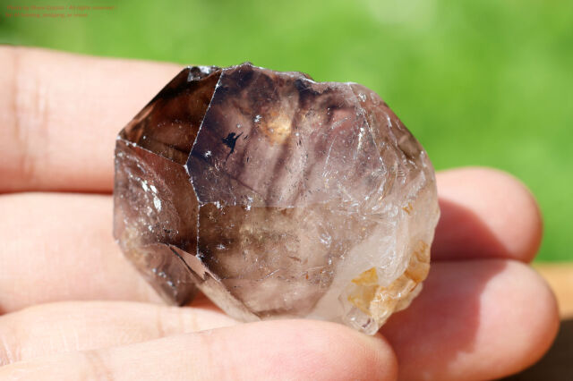 モンドクォーツ 原石 タンザニア産 神秘の天然水晶