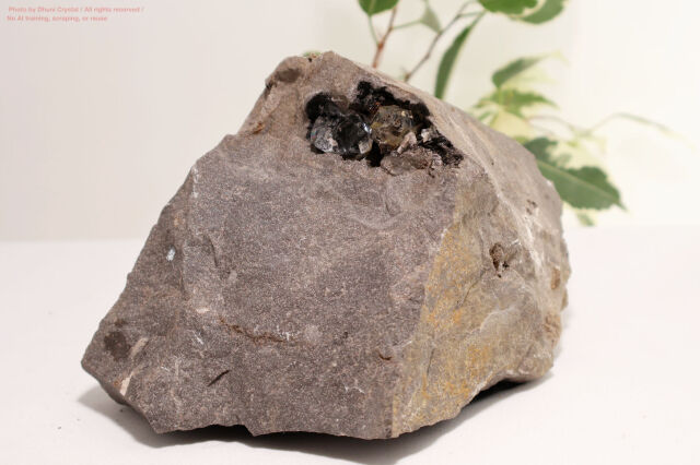ハーキマーダイヤモンド 母岩付き 原石 ニューヨーク産 両錐水晶
