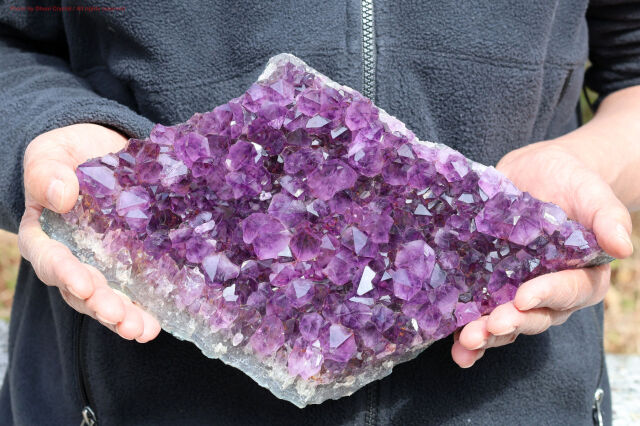 アメジストクラスター 原石 浄化と安らぎをもたらす天然石