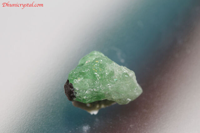 ツァボライトガーネット/グリーンガーネット(G32)