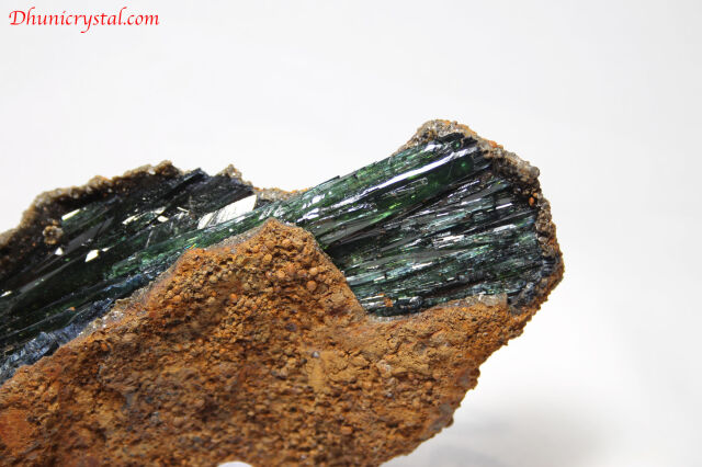 ビビアナイト/藍鉄鉱/泥付き原石(G65)