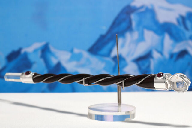 C）パワーストーン&半貴石『奇跡の光を宿すスパイラルワンド