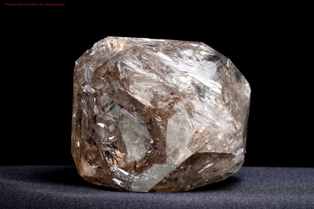 ハーキマーダイヤモンド・エレスチャル原石/虹入り(T385)